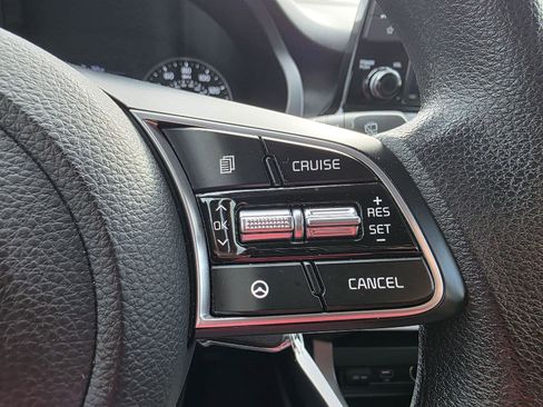 Used 2022 Kia Seltos LX AWD/4WD image 14