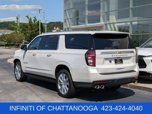 Used 2024 Chevrolet Suburban High Country w/ Advanced Technology Package AWD/4WD image 3