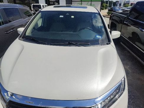 Used 2024 Honda Odyssey EX-L image 12
