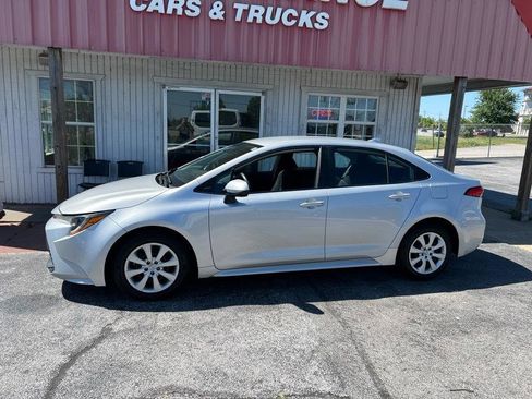 Used 2023 Toyota Corolla LE FWD image 10