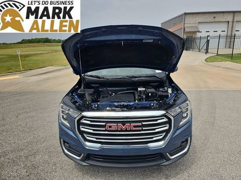 Used 2024 GMC Terrain SLT FWD image 29