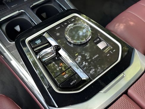 New 2026 BMW i7 xDrive60 AWD/4WD image 19