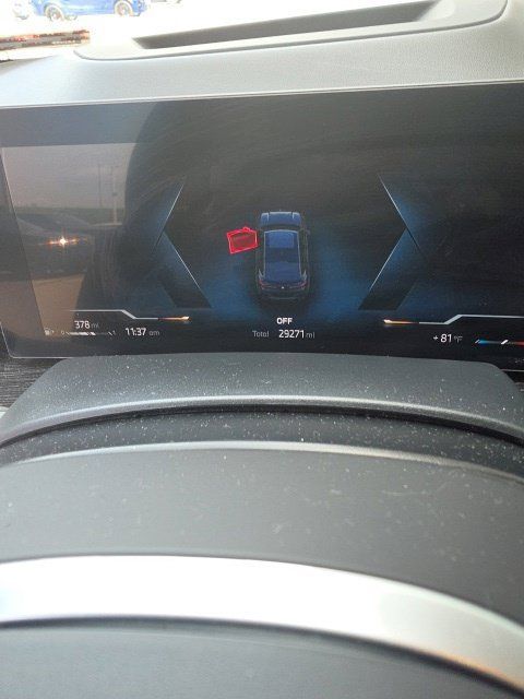 Certified 2025 BMW X6 xDrive40i w/ Executive Package AWD/4WD image 7