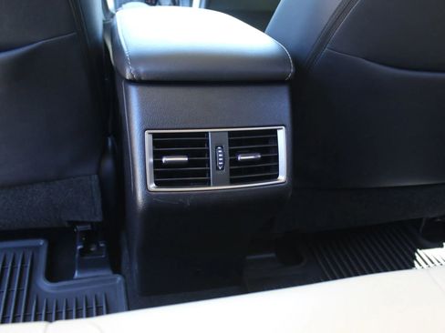 Used 2015 Lexus NX 200t FWD w/ Luxury Package image 22