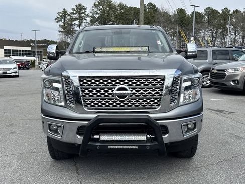 Used 2017 Nissan Titan SL AWD/4WD image 2