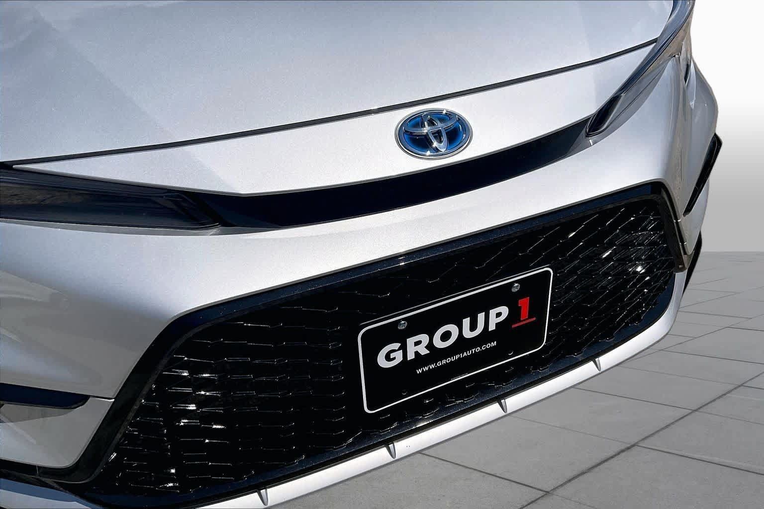 Used 2025 Toyota Corolla SE FWD image 29