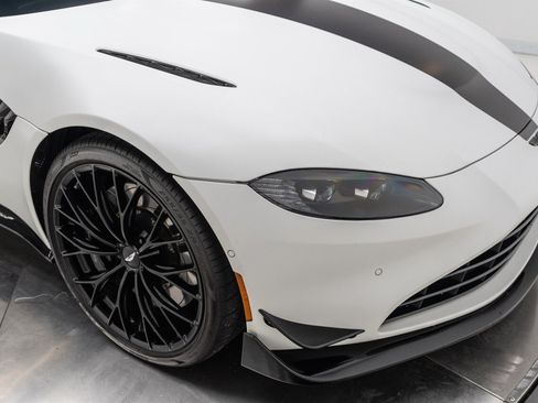 Used 2023 Aston Martin V8 Vantage Coupe RWD image 84