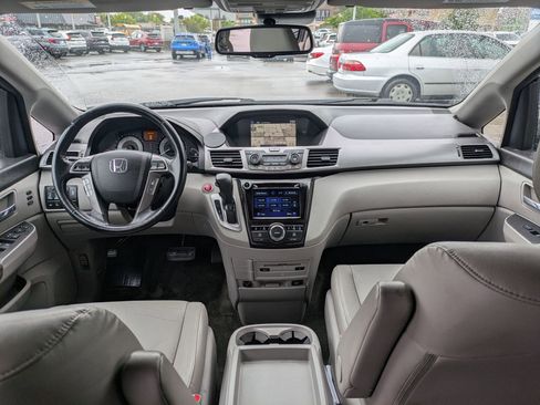 Used 2015 Honda Odyssey Touring image 31