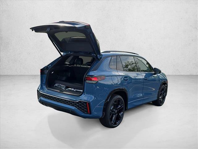 New 2026 Volkswagen Tiguan SE R-Line FWD image 2