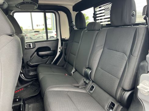 Used 2020 Jeep Gladiator Sport w/ Quick Order Package 24S AWD/4WD image 31