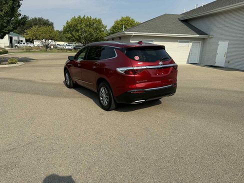 Used 2024 Buick Enclave Premium AWD/4WD image 3