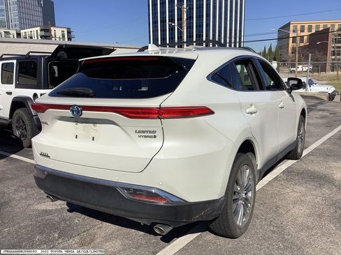 Used 2022 Toyota Venza Limited image 6