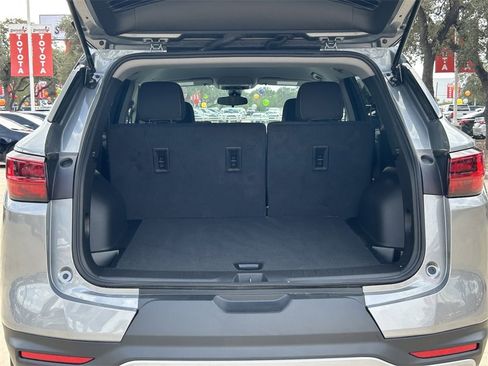 Used 2025 Chevrolet Blazer LT image 12