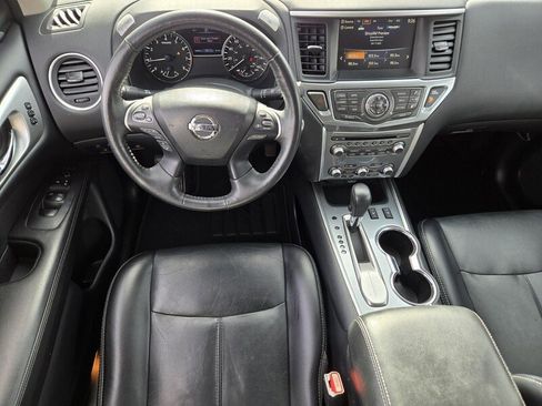 Used 2020 Nissan Pathfinder SL image 13