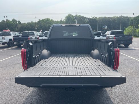 Used 2025 Toyota Tundra SR5 AWD/4WD image 16