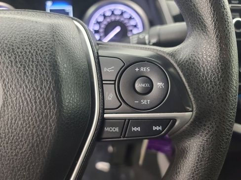 Used 2023 Toyota Camry LE image 28