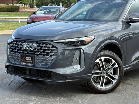 Used 2025 Audi Q5 Premium w/ Convenience Package AWD/4WD image 1