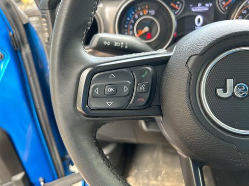 Used 2023 Jeep Gladiator Sport AWD/4WD image 20