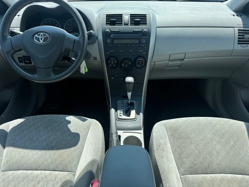 Used 2009 Toyota Corolla LE FWD image 9