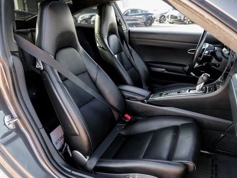 Used 2017 Porsche 911 Carrera image 29