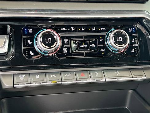 New 2026 GMC Sierra 2500 Denali Ultimate AWD/4WD image 11