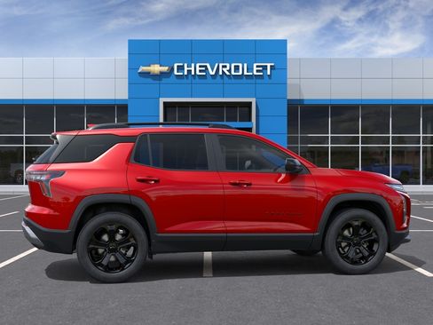 New 2027 Chevrolet Equinox LT w/ Convenience Package II FWD image 5