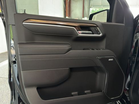 New 2025 Chevrolet Silverado 1500 RST image 31