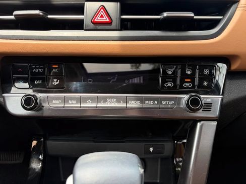 Certified 2024 Kia Seltos EX AWD/4WD image 25
