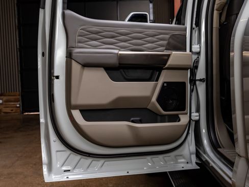 Used 2026 Ford F450 Platinum w/ Platinum Plus Package image 38