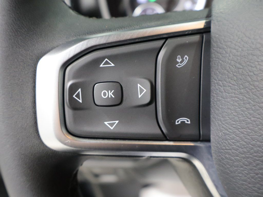 Used 2025 RAM 1500 Big Horn AWD/4WD image 32