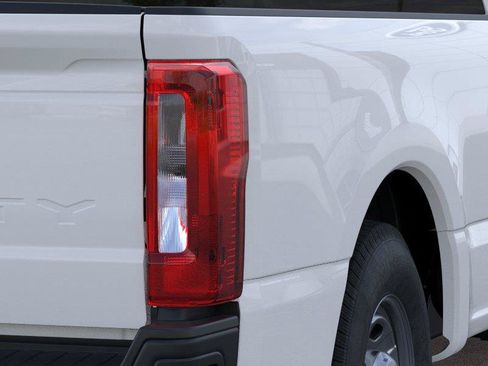 New 2026 Ford F350 XL w/ XL Driver Assist Package RWD image 21