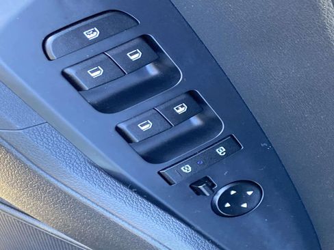 Used 2024 Kia Sportage LX image 23