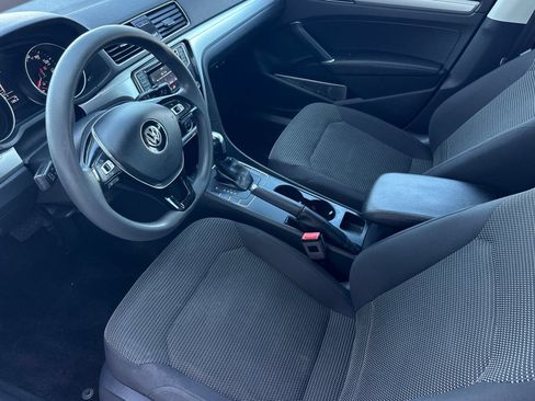 Used 2018 Volkswagen Passat 2.0T S FWD image 10