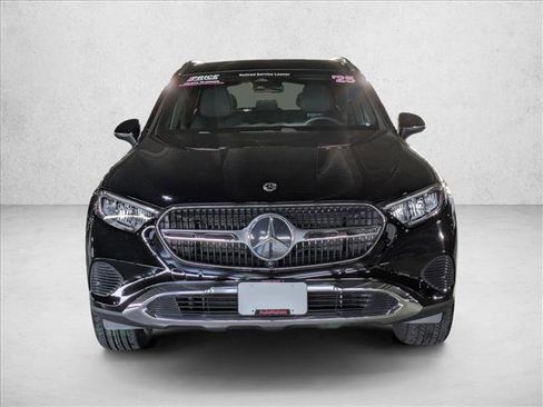 Certified 2025 Mercedes-Benz GLC 300 image 5