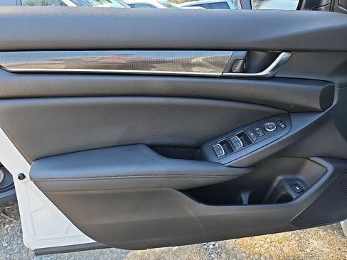 Used 2022 Honda Accord Sport Special Edition image 12
