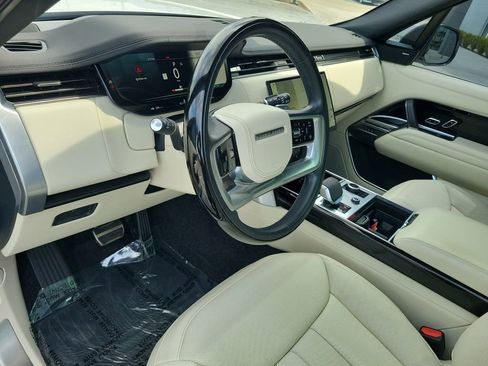 Certified 2023 Land Rover Range Rover Long Wheelbase SE AWD/4WD image 25