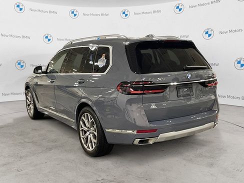 Used 2023 BMW X7 xDrive40i w/ Premium Package image 3