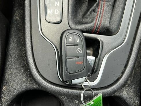 Used 2021 Jeep Cherokee Trailhawk w/ Trailer Tow Group AWD/4WD image 40