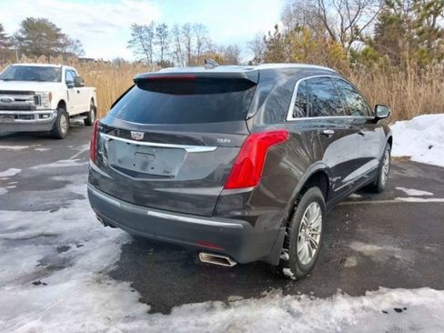 Used 2019 Cadillac XT5 Luxury image 2