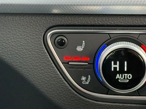 Used 2025 Audi Q5 2.0T Premium Plus image 33