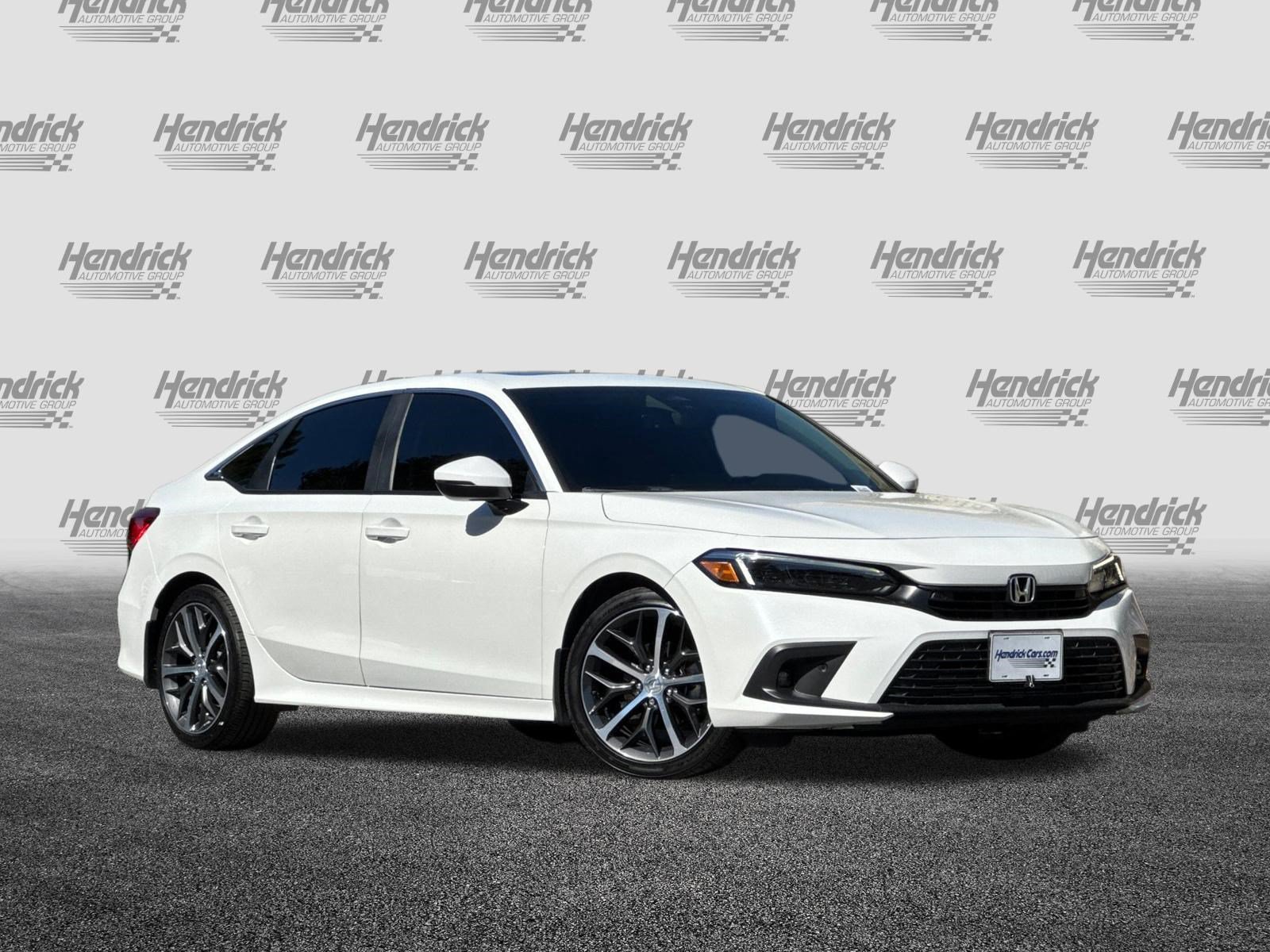 Used 2024 Honda Civic Touring image 2