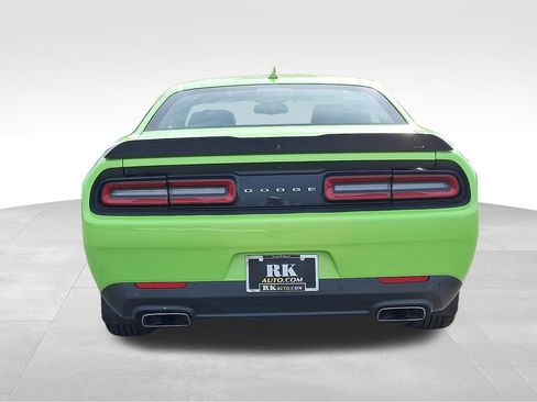 Used 2015 Dodge Challenger R/T Scat Pack w/ Technology Group image 5