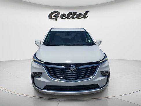 Used 2023 Buick Enclave Essence FWD image 2