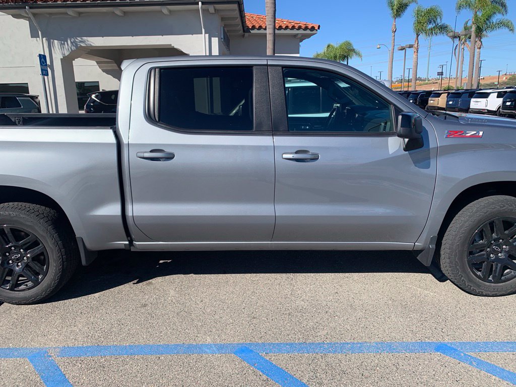 Used 2024 Chevrolet Silverado 1500 RST w/ Convenience Package II AWD/4WD image 5