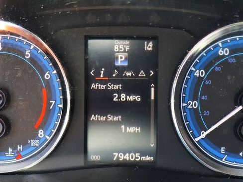 Used 2017 Toyota Corolla SE w/ SE Premium Package FWD image 42