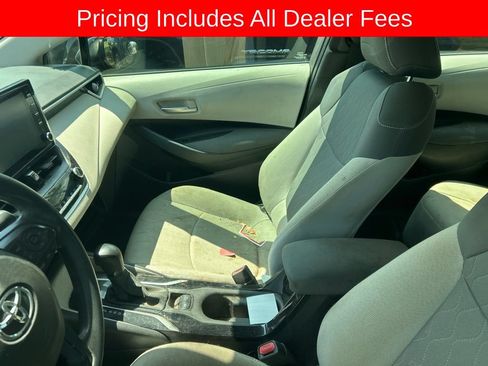 Used 2020 Toyota Corolla LE FWD image 9