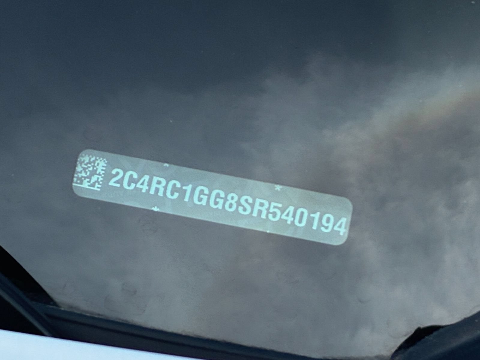 Used 2025 Chrysler Pacifica Limited FWD image 25