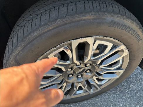 Used 2023 GMC Yukon Denali Ultimate w/ LPO, Floor Liner Package image 12