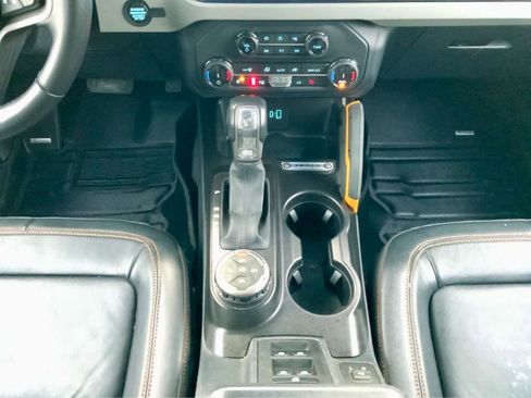 Used 2022 Ford Bronco Badlands image 45