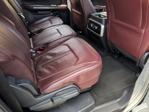 Used 2024 Ford Expedition Max Limited image 31